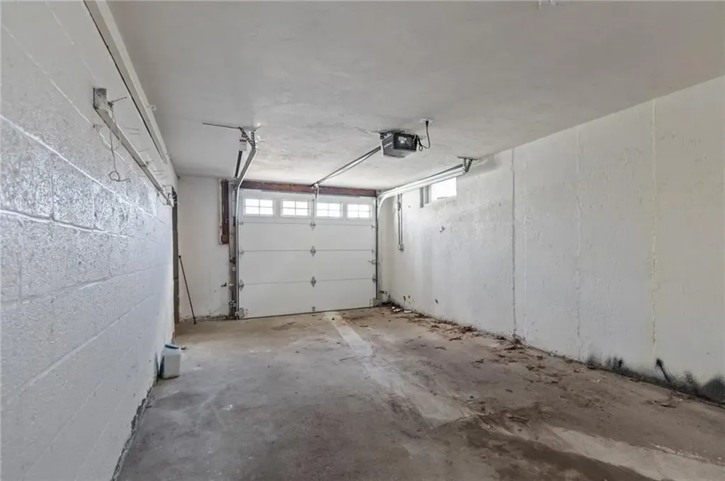 31 Swan Street North Providence RI 02911