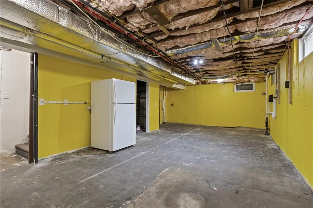 31 Swan Street North Providence RI 02911