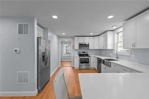 31 Swan Street North Providence RI 02911