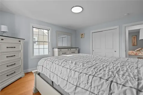 31 Swan Street North Providence RI 02911