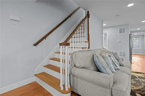 31 Swan Street North Providence RI 02911