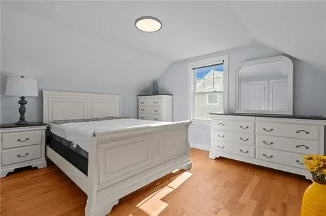 31 Swan Street North Providence RI 02911