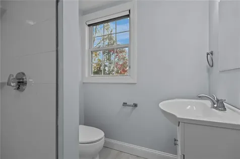 31 Swan Street North Providence RI 02911