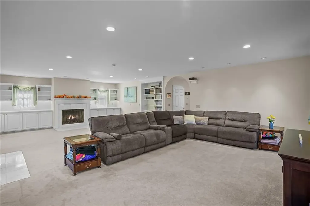 57 Ocean Avenue Warwick RI 02889