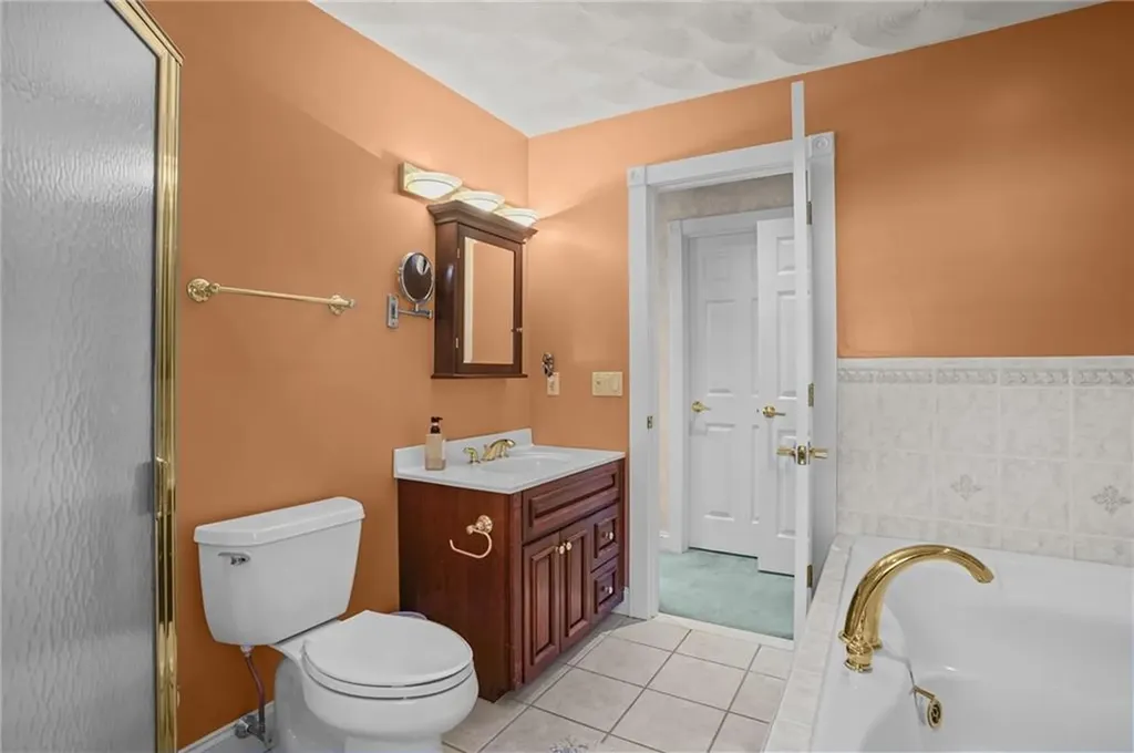 57 Ocean Avenue Warwick RI 02889