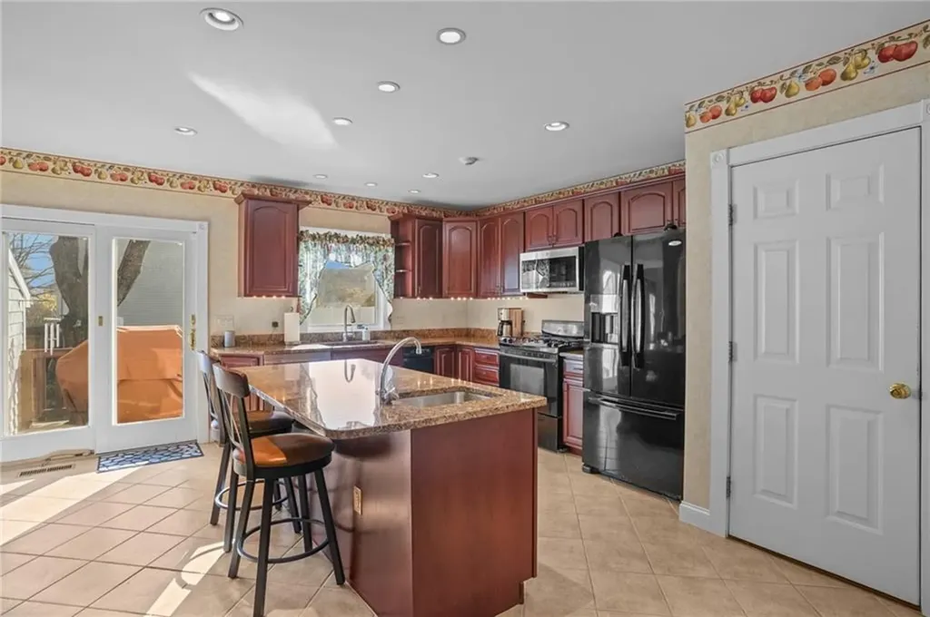 57 Ocean Avenue Warwick RI 02889