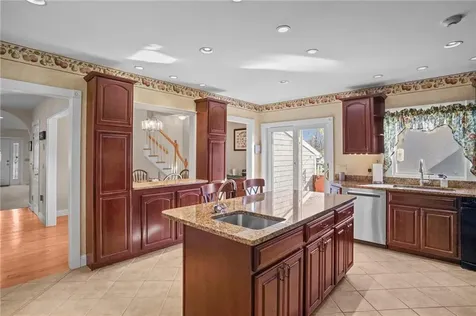 57 Ocean Avenue Warwick RI 02889