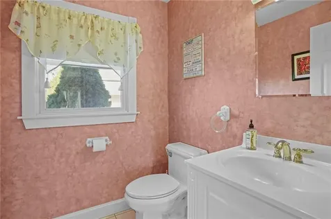 57 Ocean Avenue Warwick RI 02889