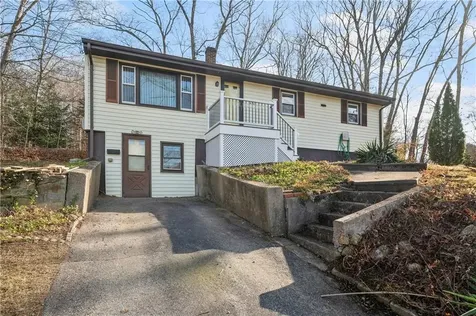 470 Saint Paul Street North Smithfield RI 02896