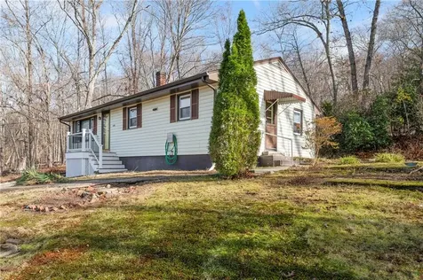 470 Saint Paul Street North Smithfield RI 02896