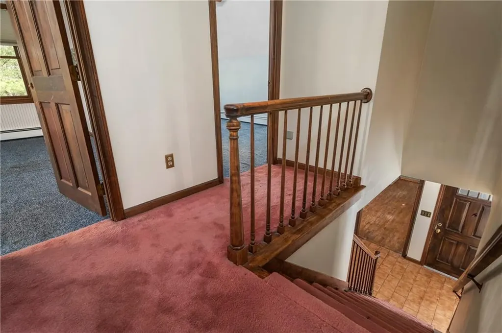 5 Lincoln Drive North Smithfield RI 02896