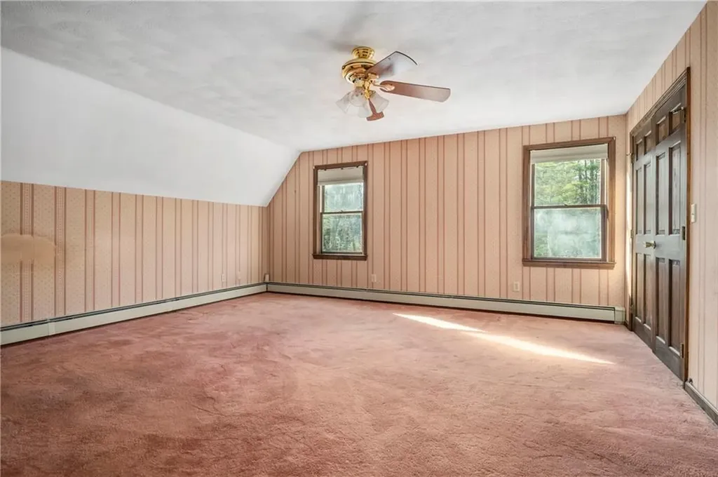 5 Lincoln Drive North Smithfield RI 02896