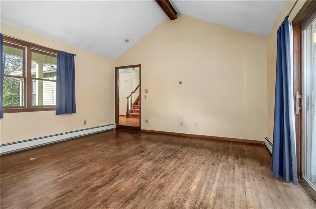 5 Lincoln Drive North Smithfield RI 02896