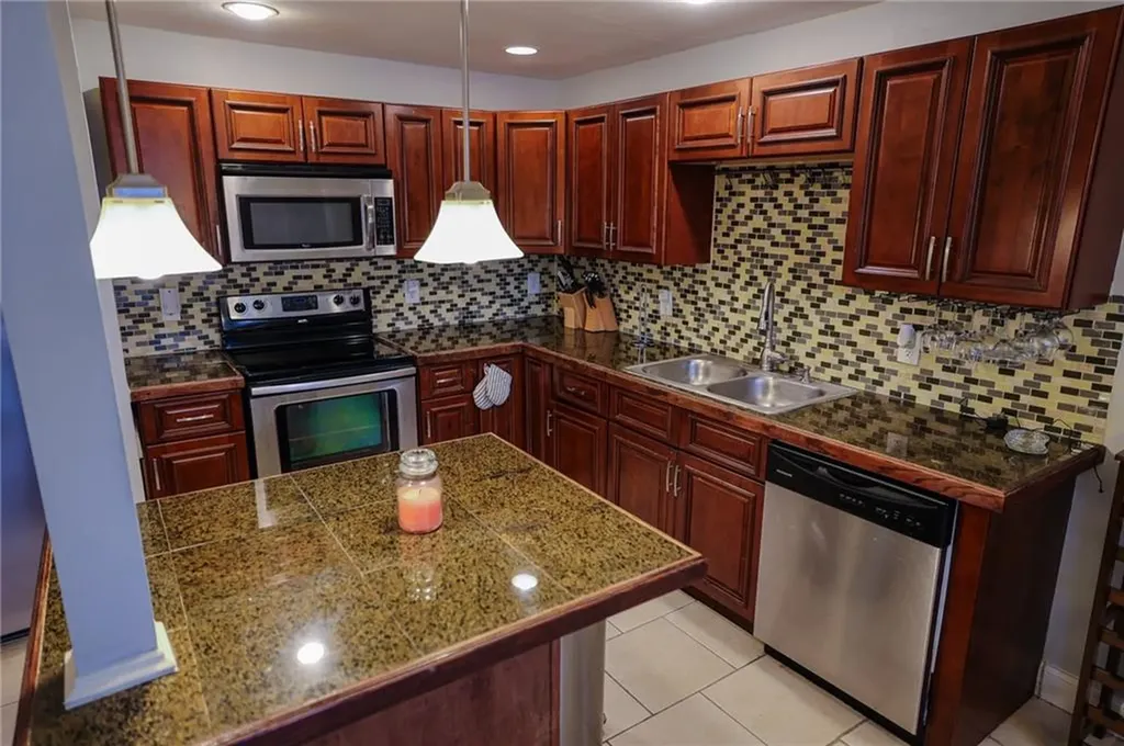 494 Woonasquatucket Avenue North Providence RI 02911