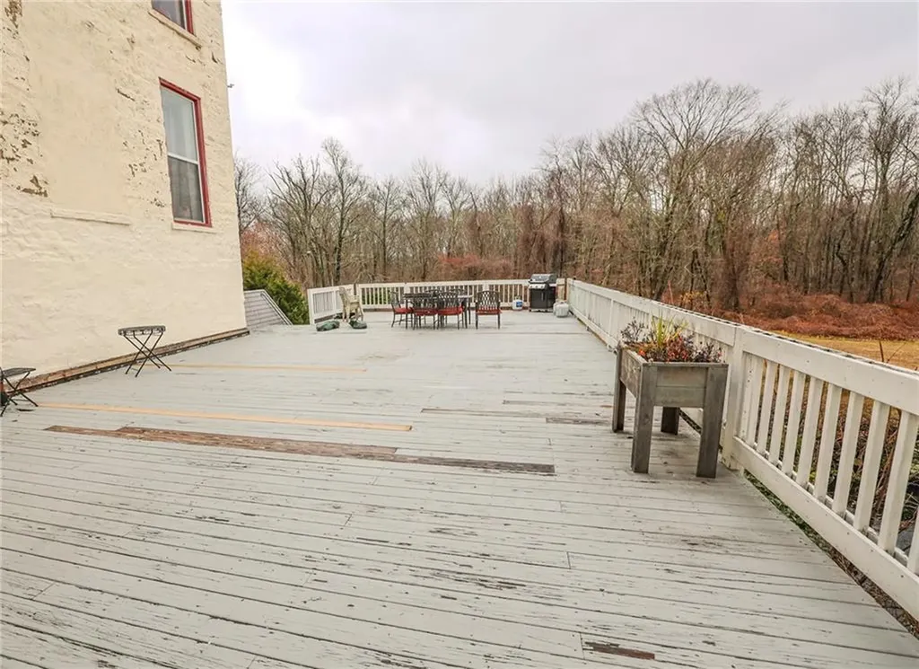 494 Woonasquatucket Avenue North Providence RI 02911