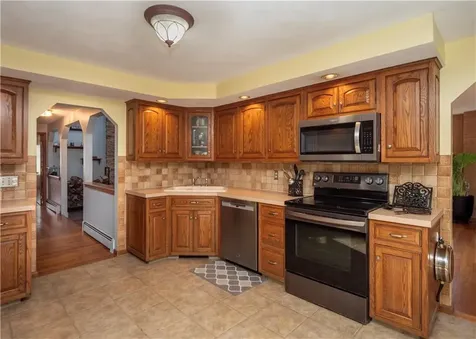 140 Joe Sweet Road Glocester RI 02814