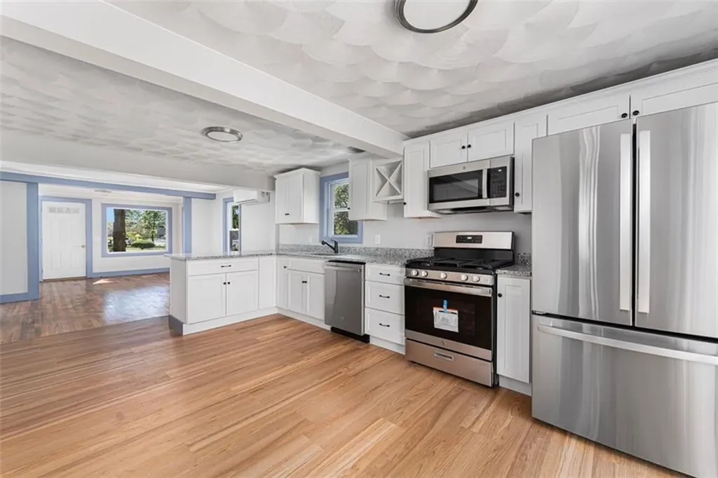 209 211 Wood Street Warwick RI 02889