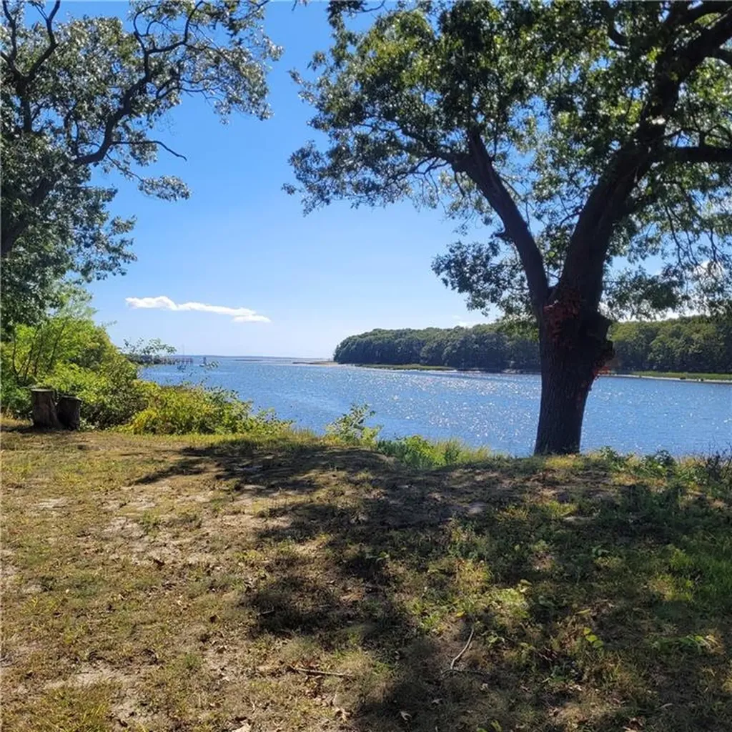 209 211 Wood Street Warwick RI 02889