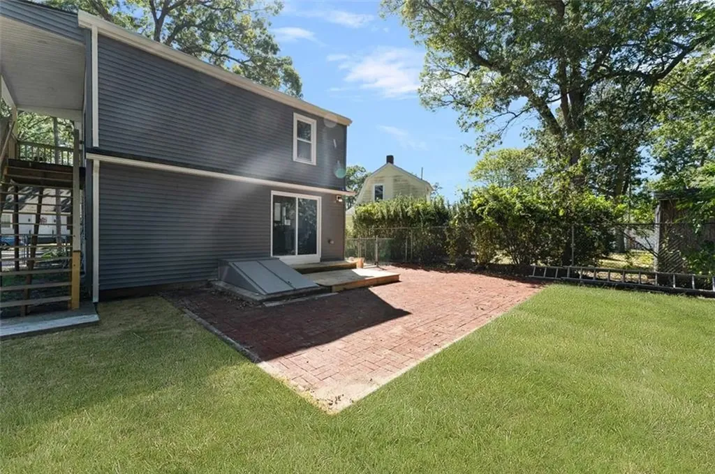 209 211 Wood Street Warwick RI 02889