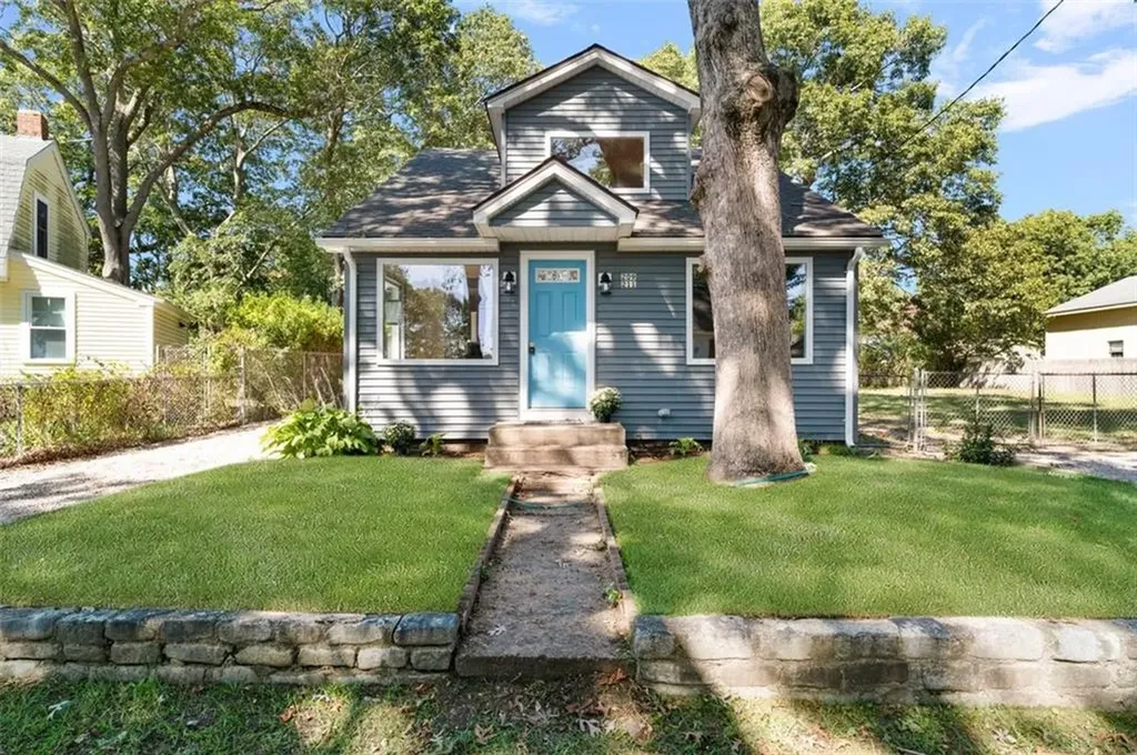 209 211 Wood Street Warwick RI 02889