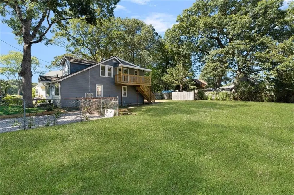 209 211 Wood Street Warwick RI 02889