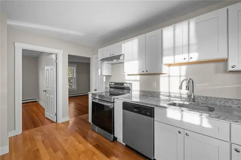 54 Hillside Avenue Tiverton RI 02878