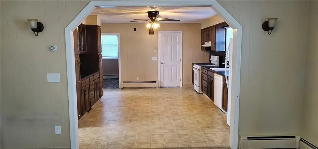 1381 Mineral Spring Avenue North Providence RI 02904