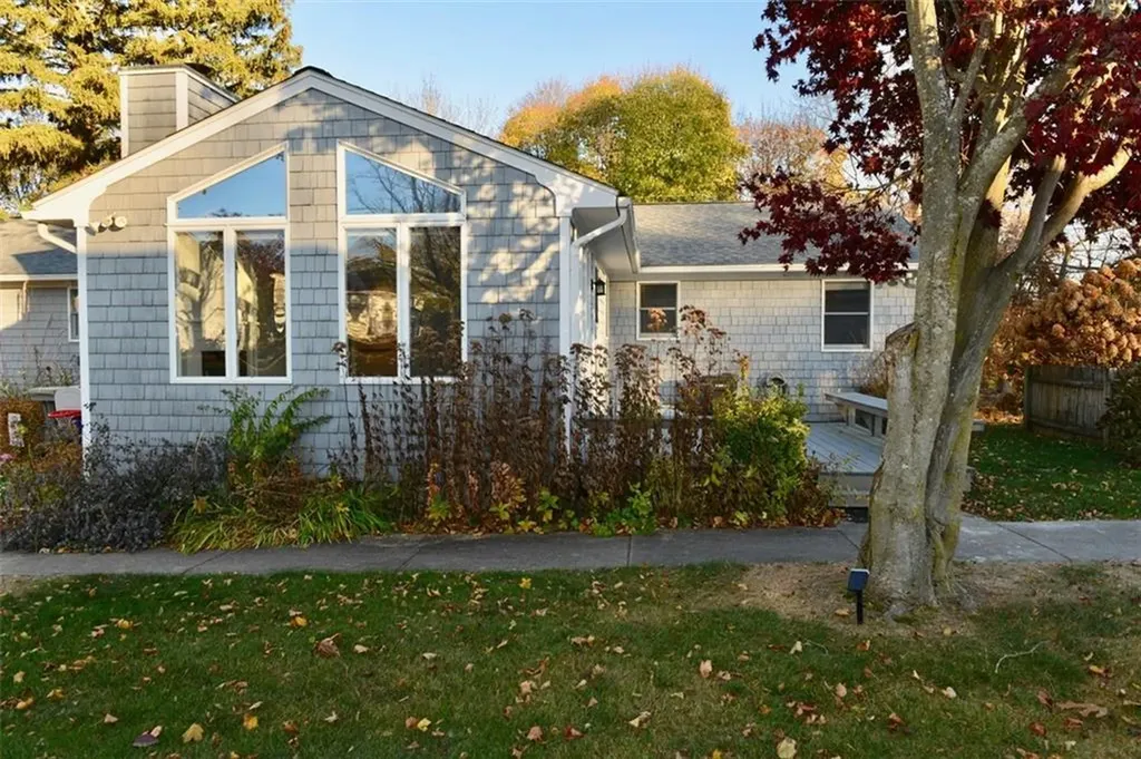 55 Vinton Avenue Cranston RI 02920