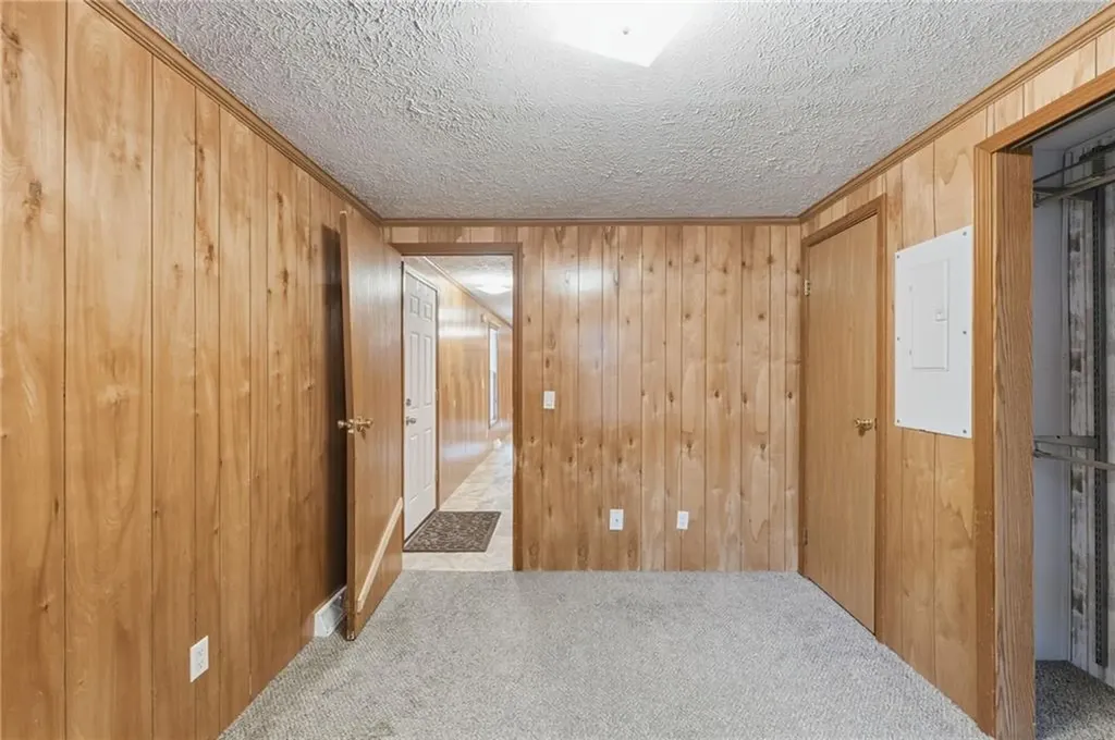 111 Mishnock Road West Greenwich RI 02817