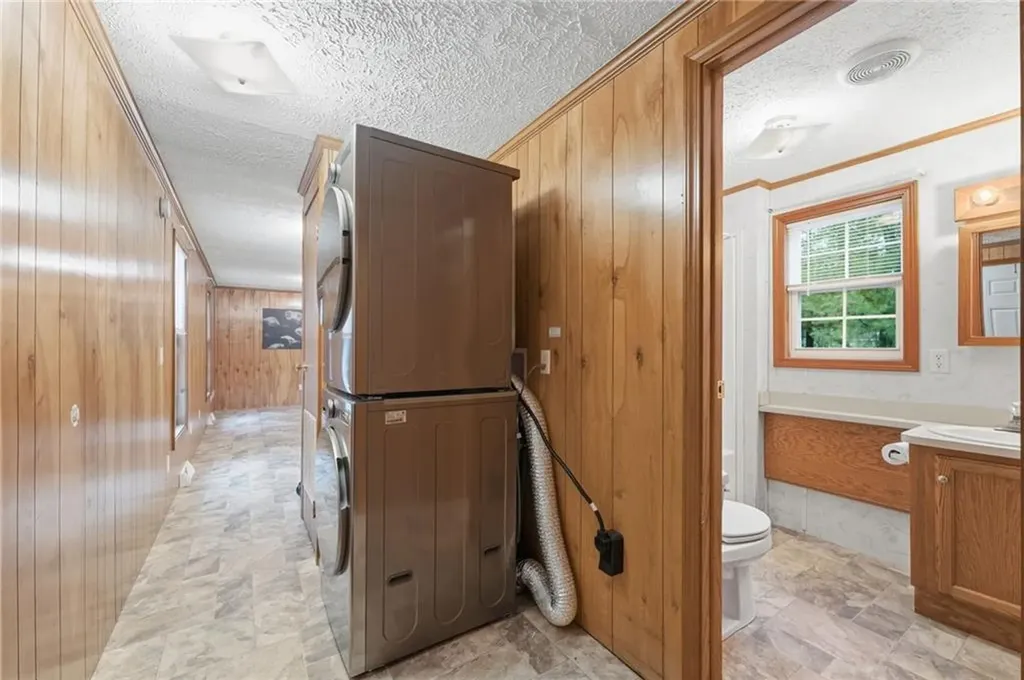 111 Mishnock Road West Greenwich RI 02817