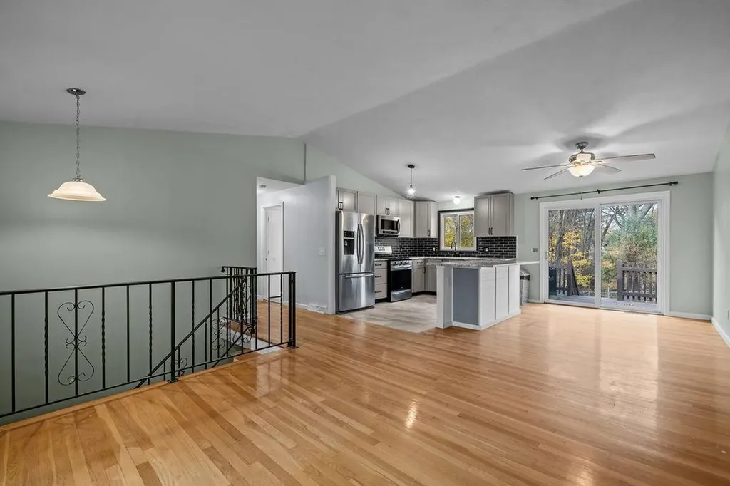 400 Cole Farm Road Warwick RI 02889