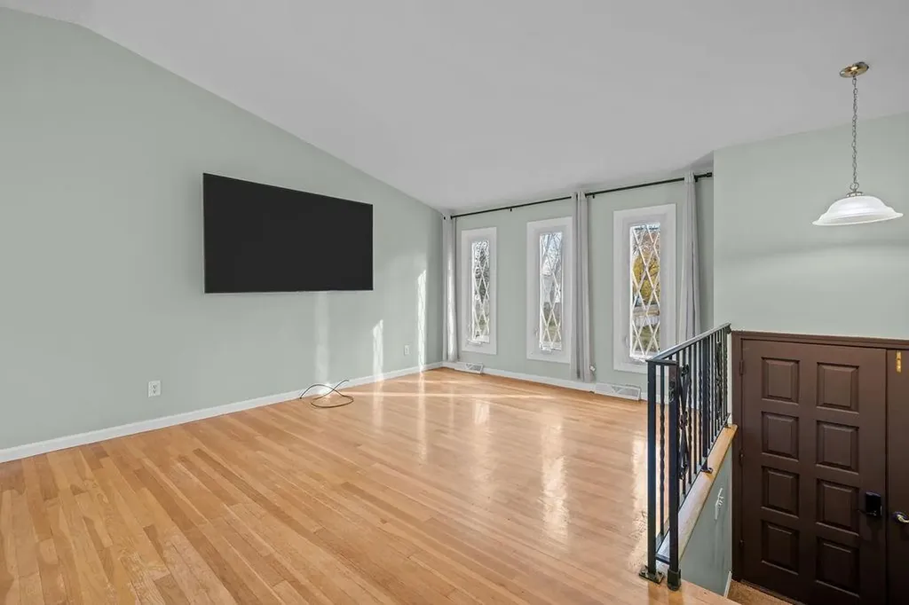 400 Cole Farm Road Warwick RI 02889