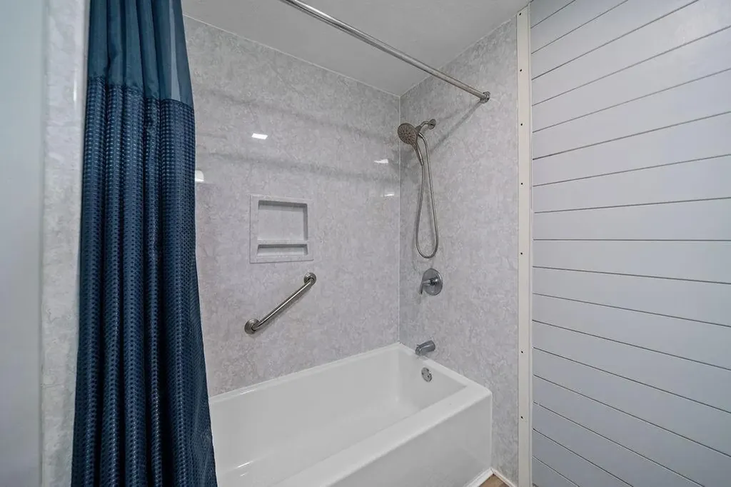 400 Cole Farm Road Warwick RI 02889