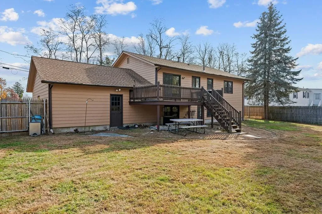 400 Cole Farm Road Warwick RI 02889