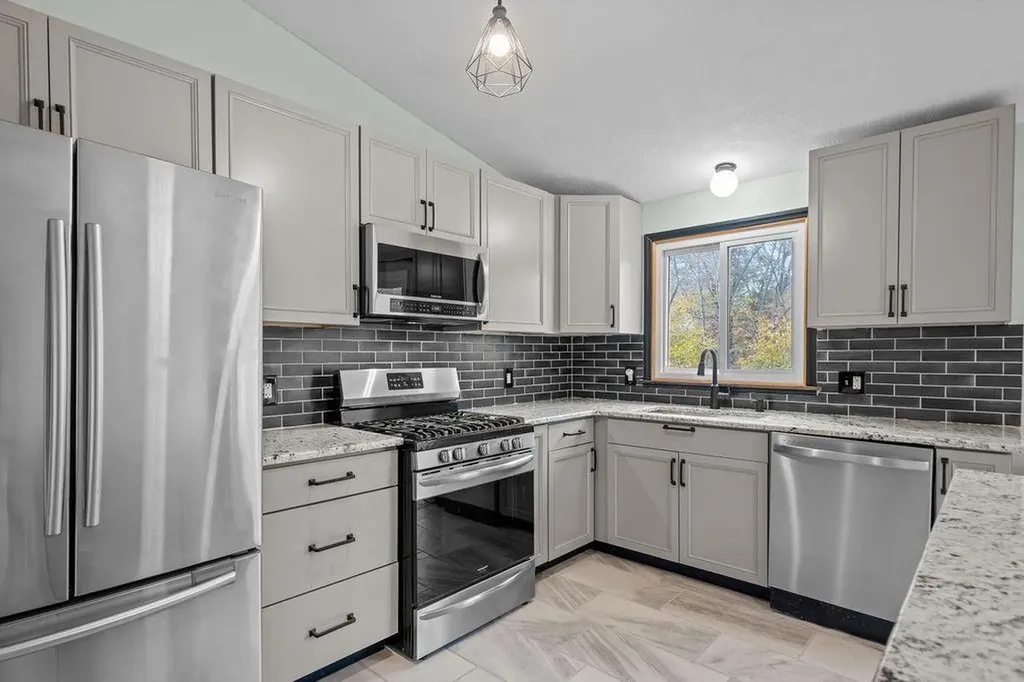 400 Cole Farm Road Warwick RI 02889