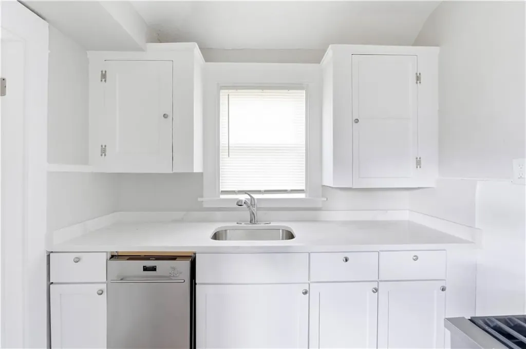 83 Ottawa Avenue Warwick RI 02889