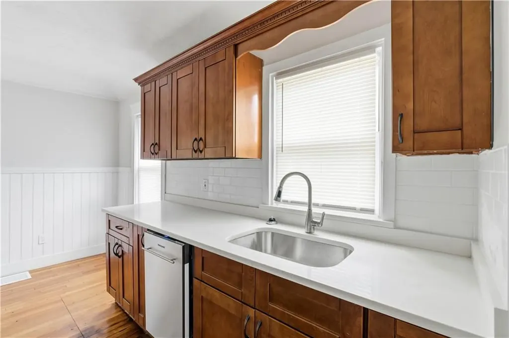 83 Ottawa Avenue Warwick RI 02889