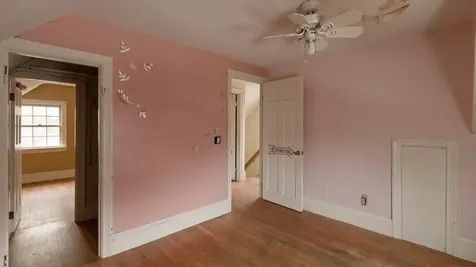 46 Roslyn Avenue Cranston RI 02910