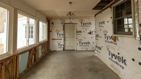 46 Roslyn Avenue Cranston RI 02910