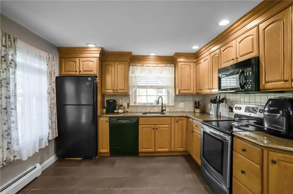 20 Maryland Drive West Warwick RI 02893