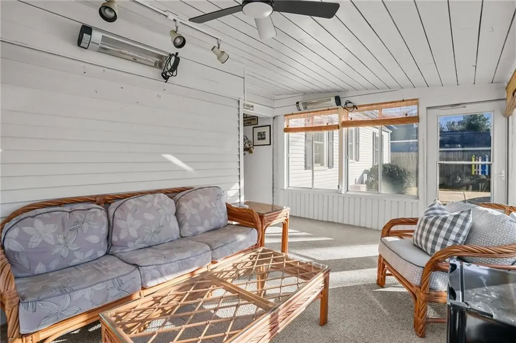 20 Maryland Drive West Warwick RI 02893