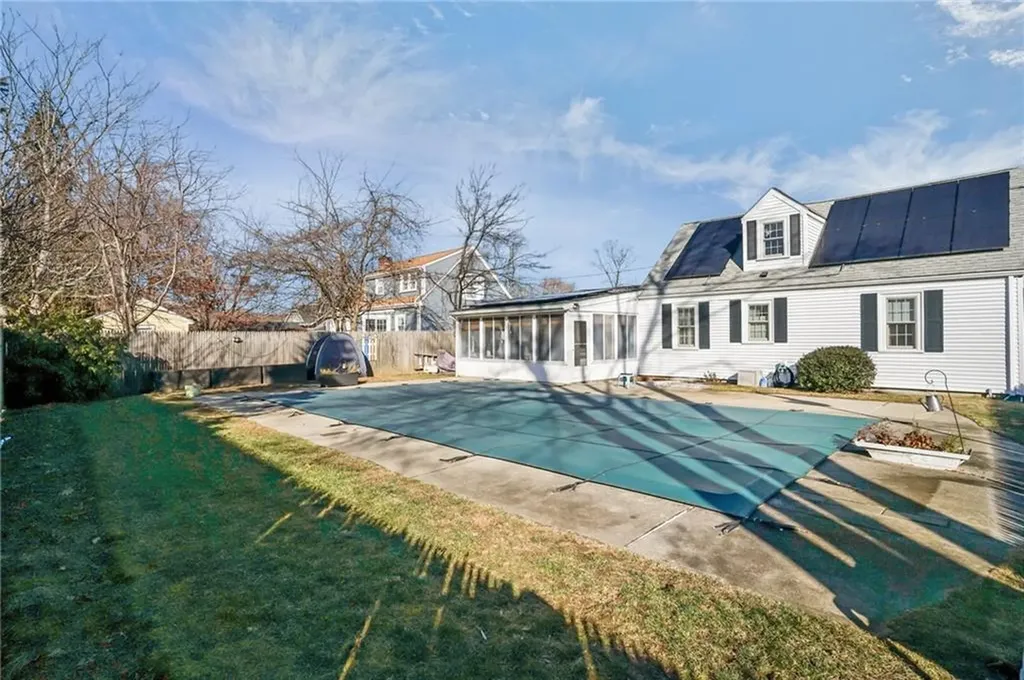 20 Maryland Drive West Warwick RI 02893