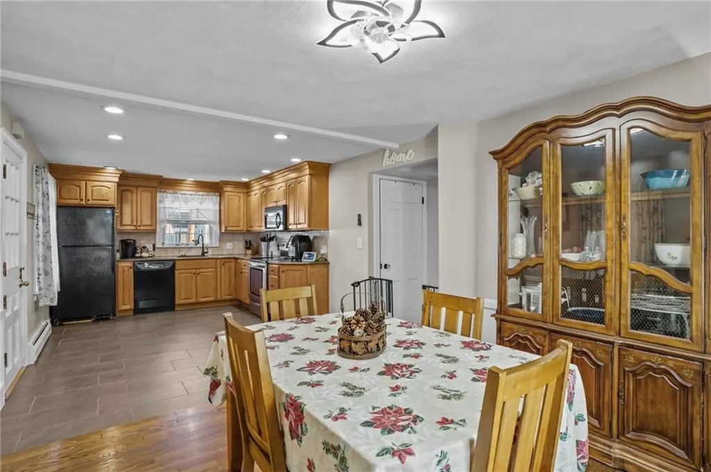 20 Maryland Drive West Warwick RI 02893