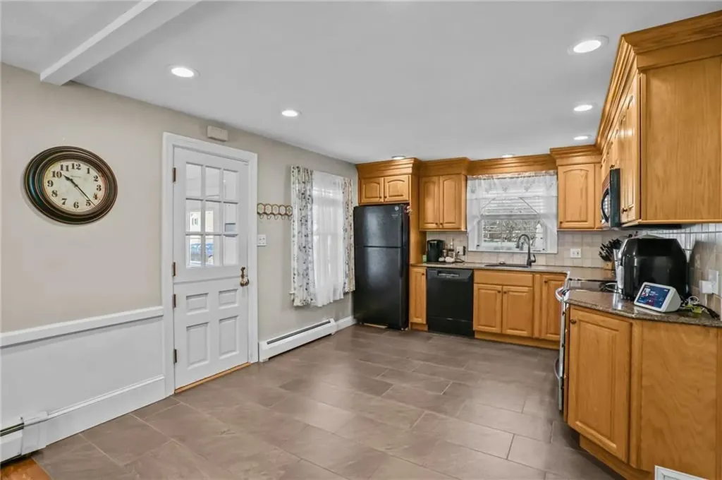 20 Maryland Drive West Warwick RI 02893