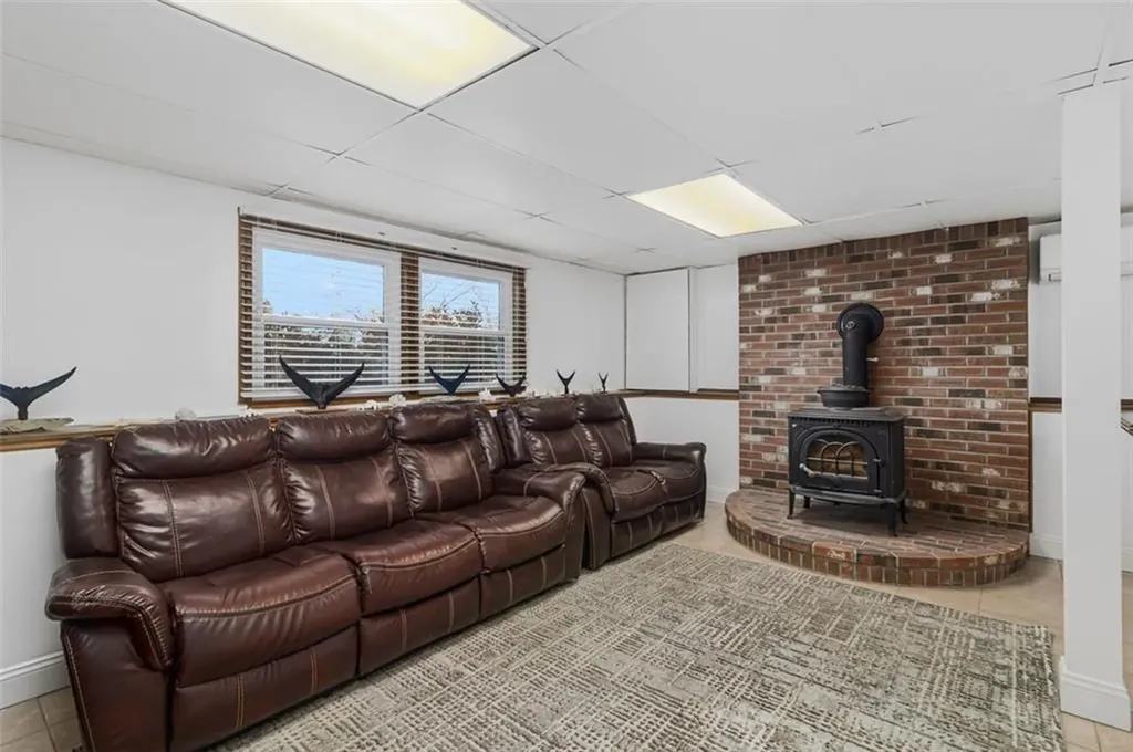 95 Amy Drive Cranston RI 02921