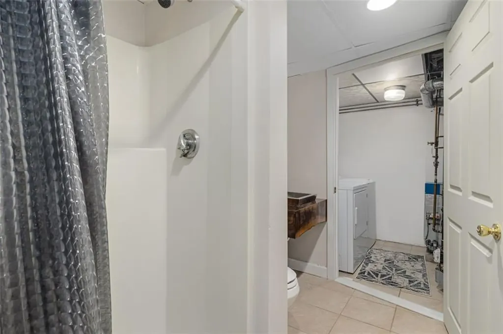 95 Amy Drive Cranston RI 02921