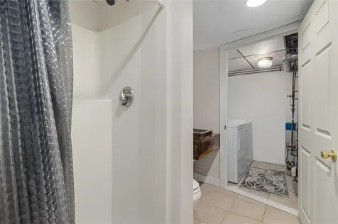 95 Amy Drive Cranston RI 02921