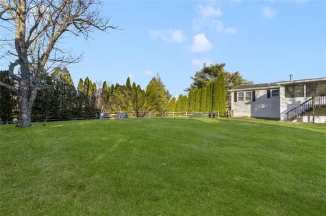 95 Amy Drive Cranston RI 02921