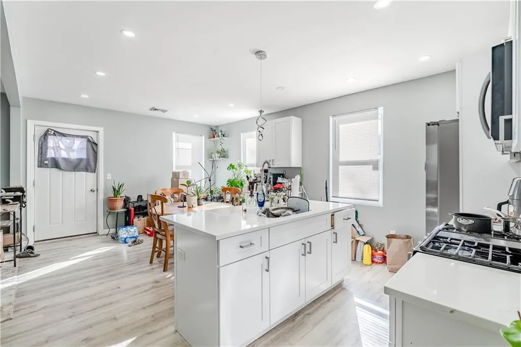 105 Metcalf Street Providence RI 02904