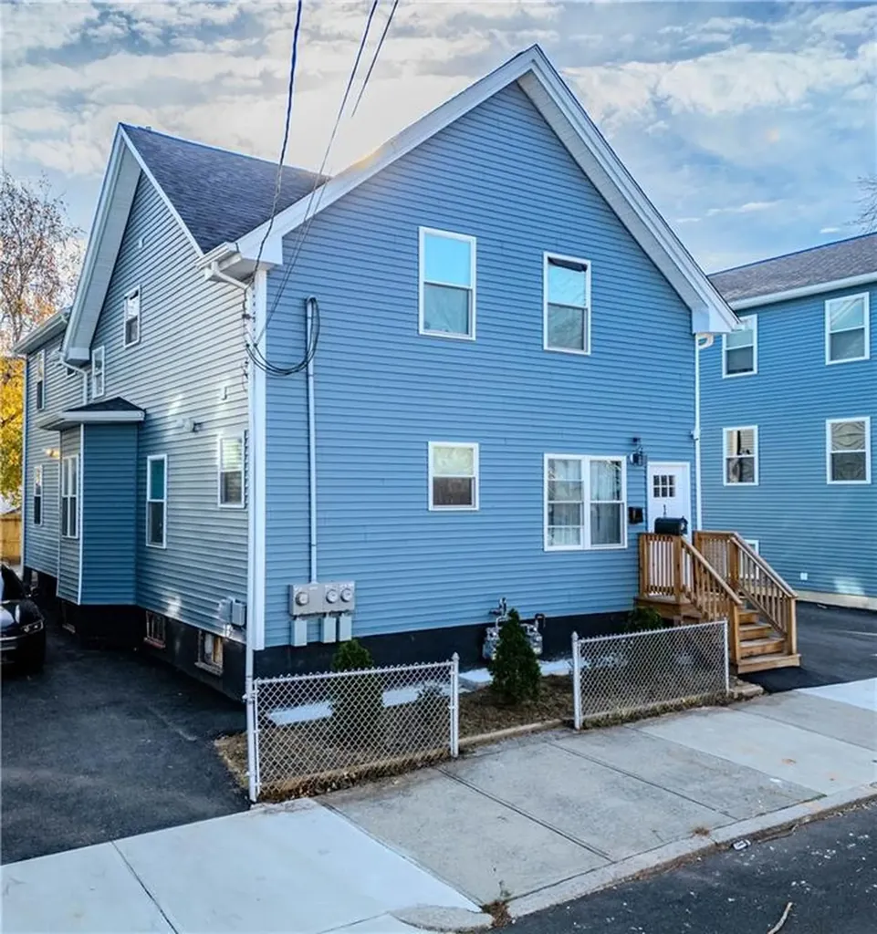 105 Metcalf Street Providence RI 02904